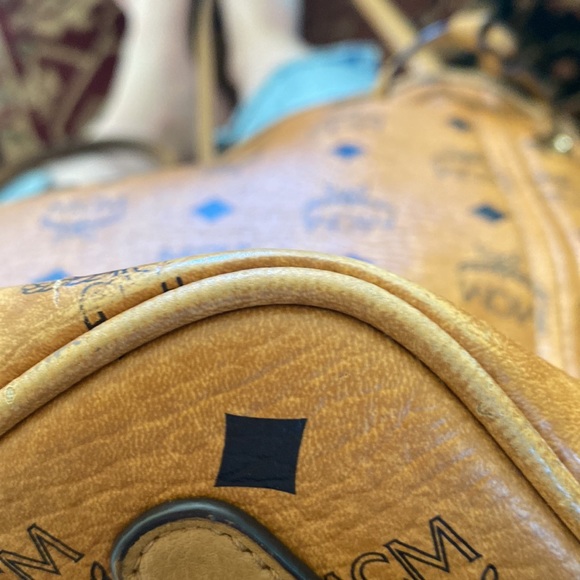 MCM Medium Liz Reversible Visetos Shopper - Picture 15 of 15